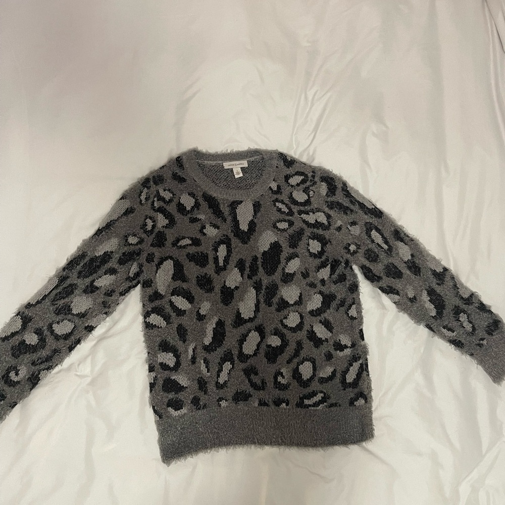 Gray Cheetah Print Comfy Sweater